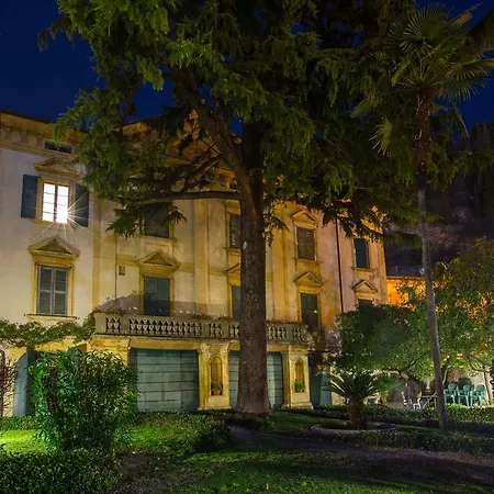 Il Batti Water Front And Private Toscolano Maderno