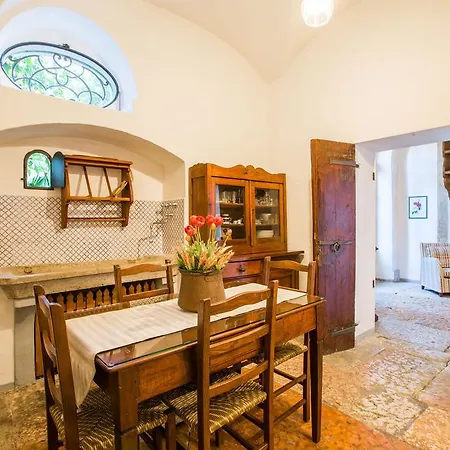 Il Batti Water Front And Private Toscolano Maderno